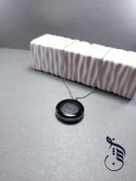 گردنبند رزینی گل رز مشکی
