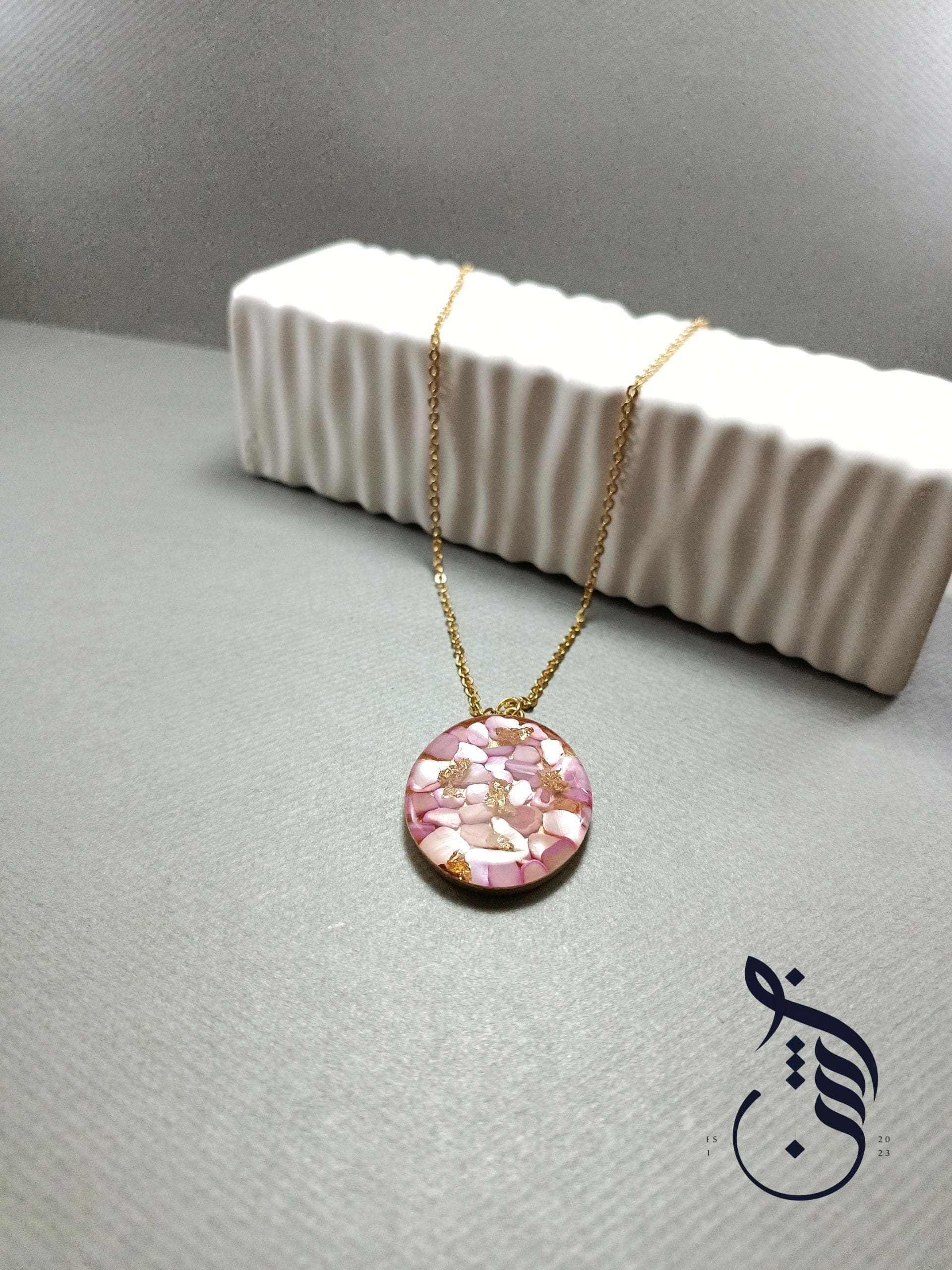 گردنبند رزینی یاس