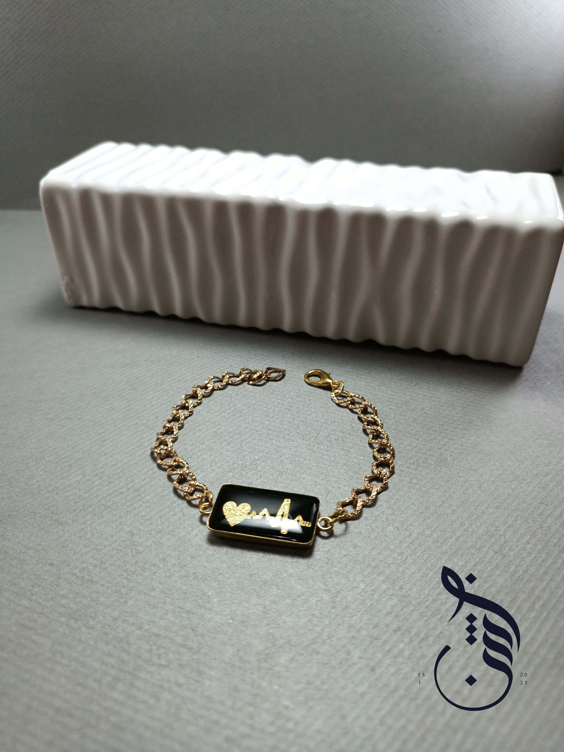 دستبند رزینی ضربان قلب