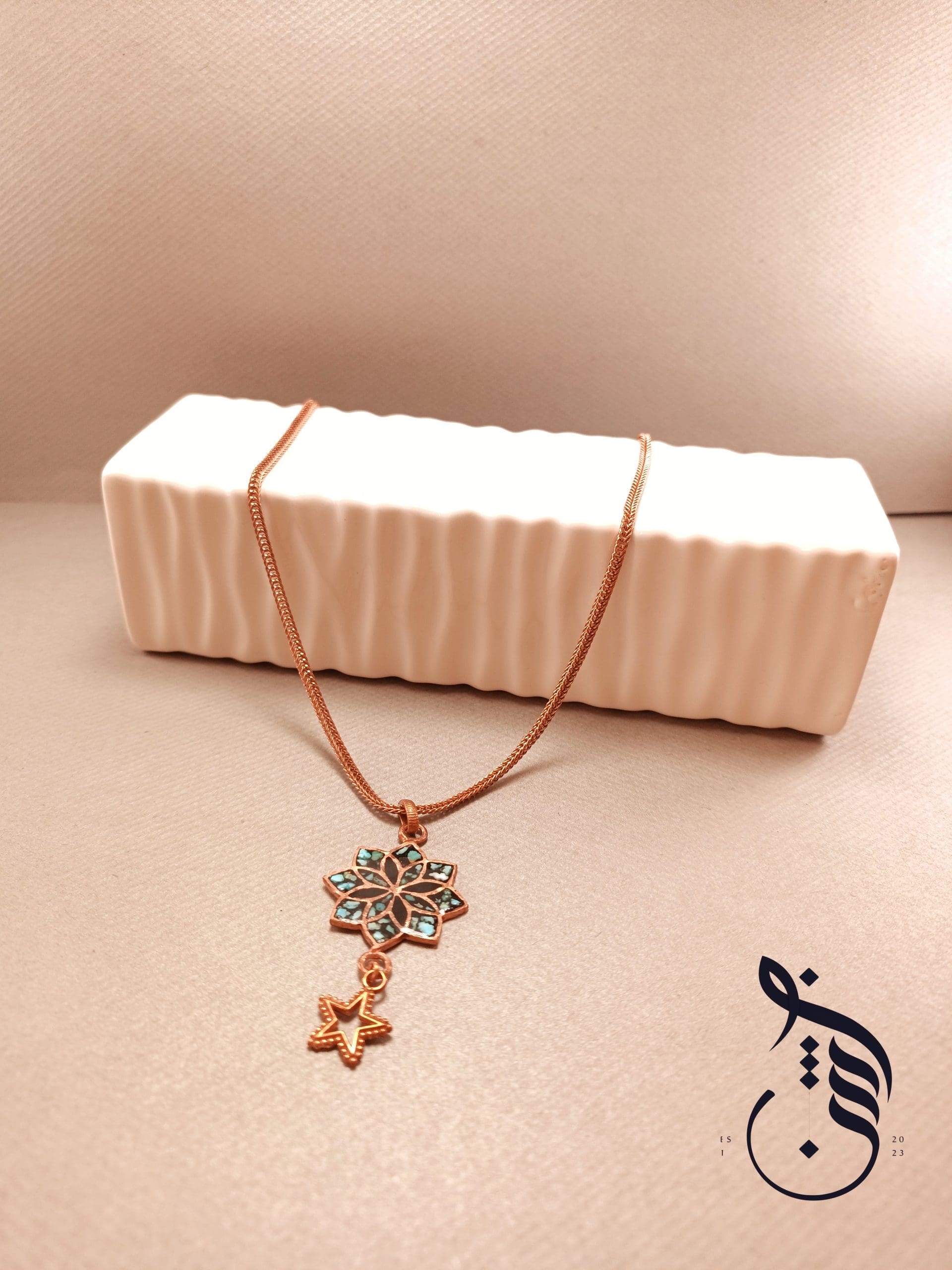 گردنبند مس و فیروزه کوبی تاج بانو