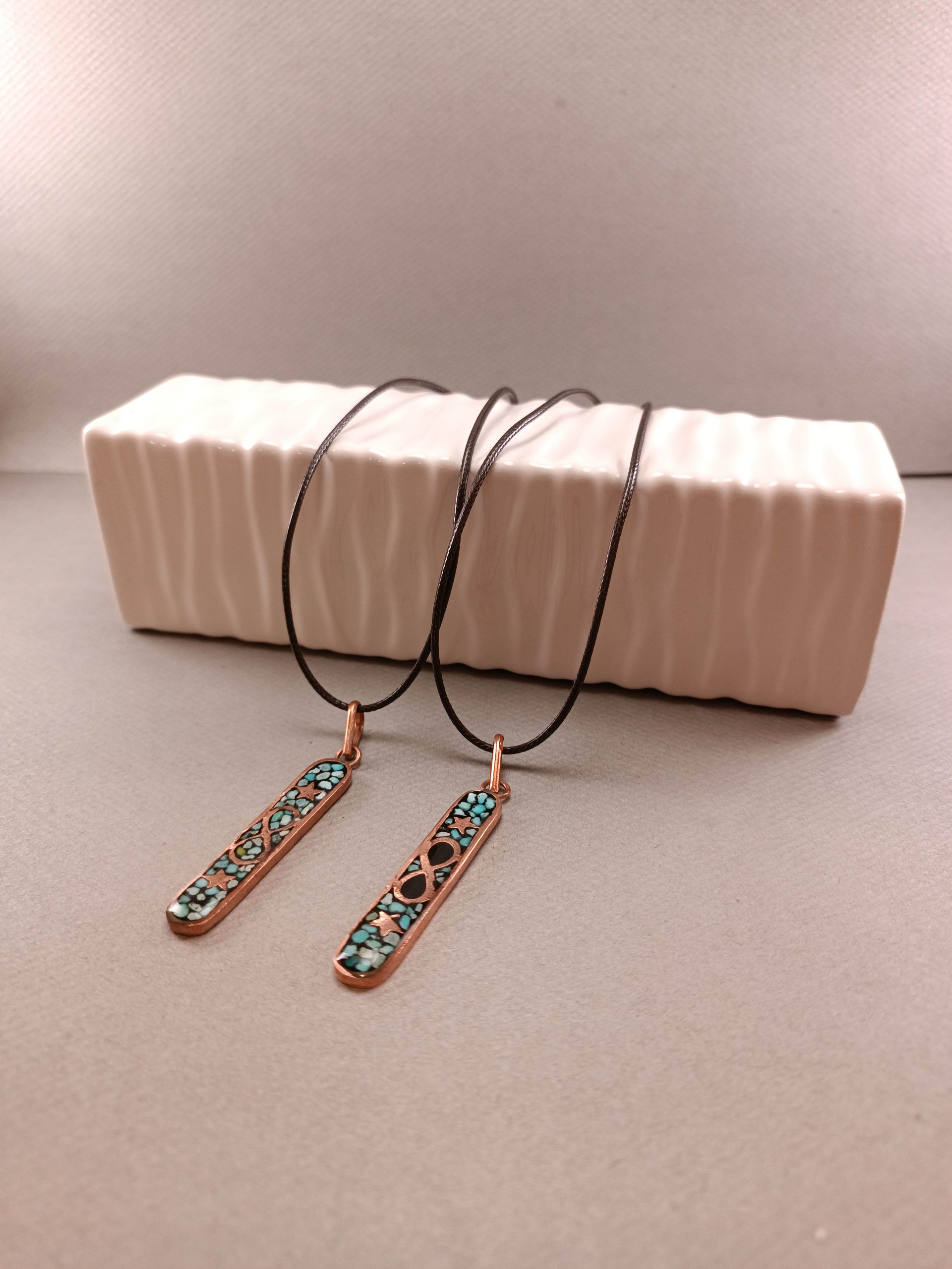 گردنبند مس و فیروزه کوبی بی نهایت