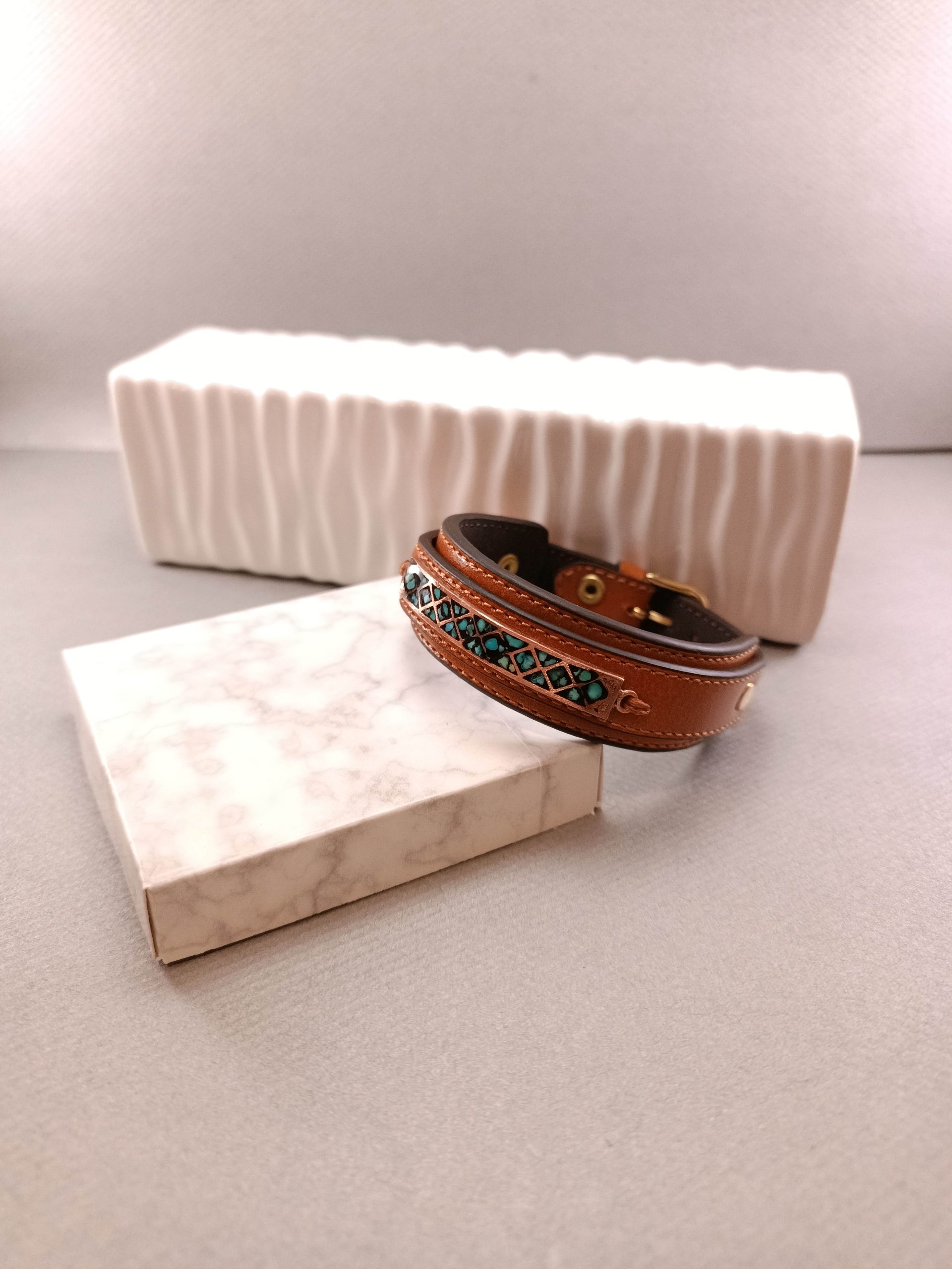 دستبند چرمی مس و فیروزه کوبی رامونا