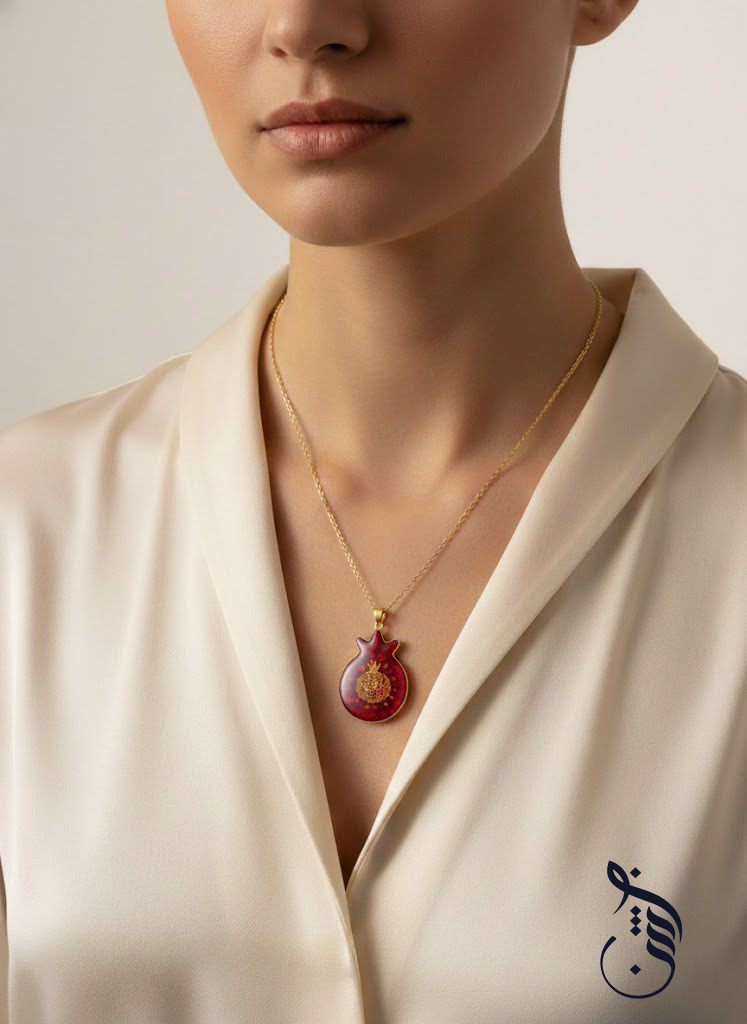 گردنبند یلدایی انار با استیکر