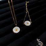 گردنبند پینترستی بابونه